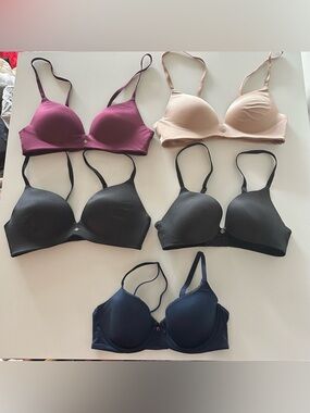 LOT BUNDLE Victoria’s Secret Bra Body Wireless Push Up Blue Back Nude 34C? READ